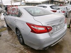 نيسان ألتيما